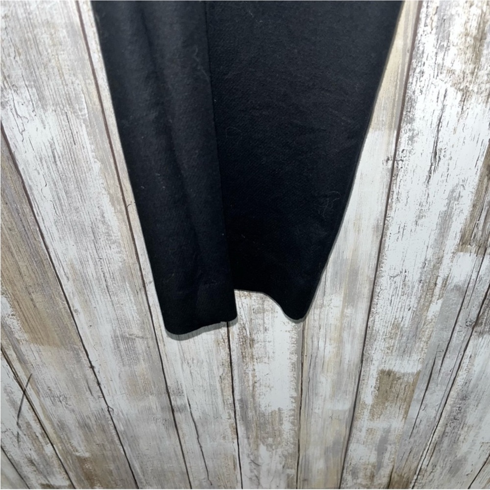 Ann Taylor Black Straight Leg Crop Pants - Picture 2 of 5